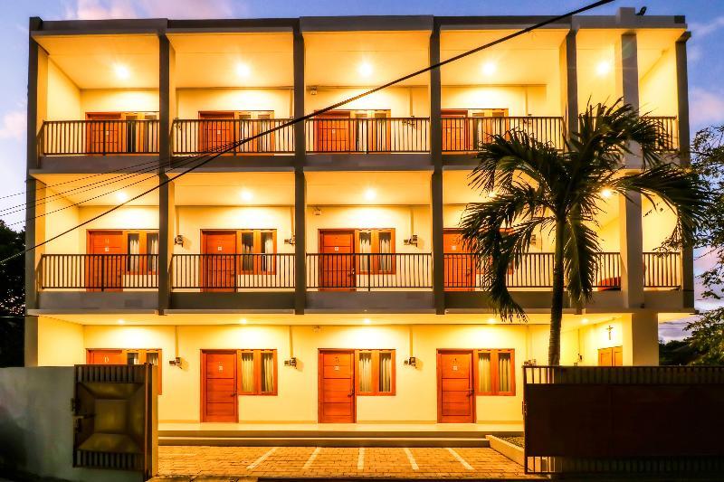 ג'ימבאראן Oyo 1200 Kencana Residence מראה חיצוני תמונה